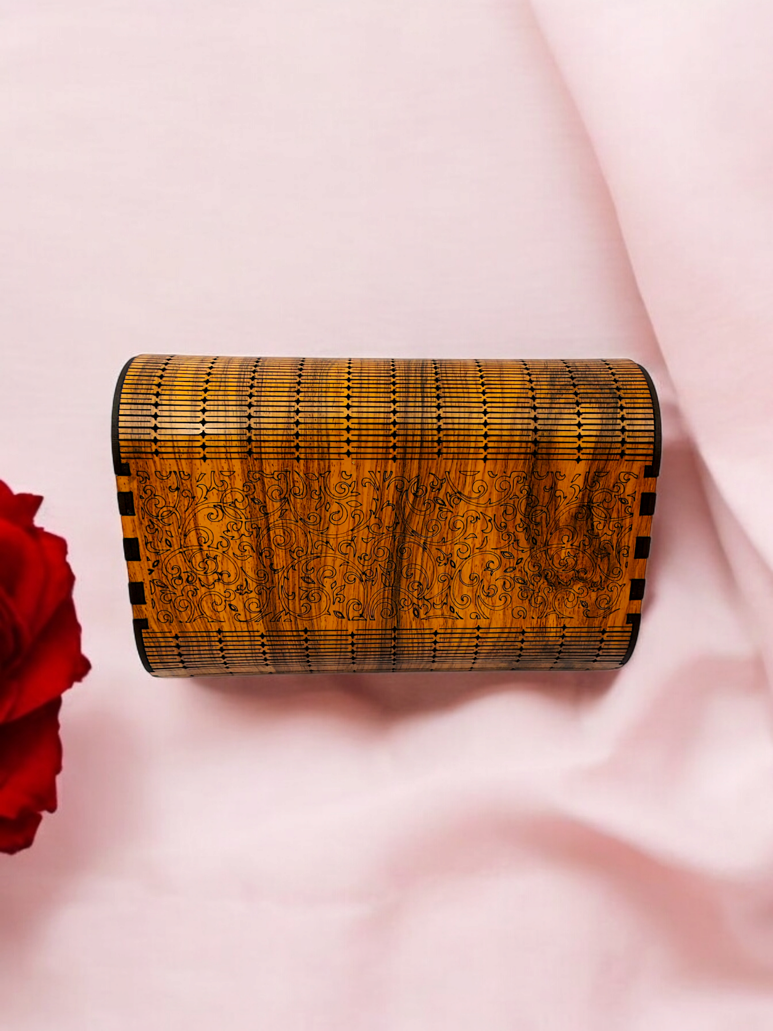 Elegant Wooden Purse – Handcrafted Wooden Handbag light brown - Image 2